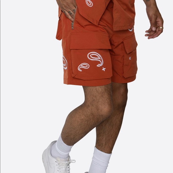 EASTON SHORTS [RUST] - Picture 4 of 4